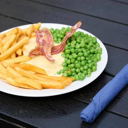 Randboldal & Kemping 2*