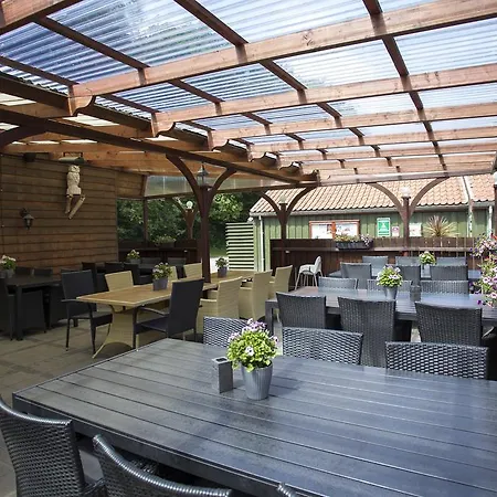 Randboldal & Camping 2*